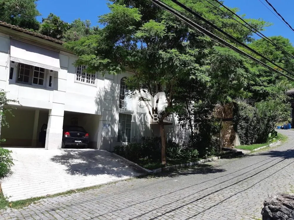 Casa, 4 quartos, 980 m² - Foto 1