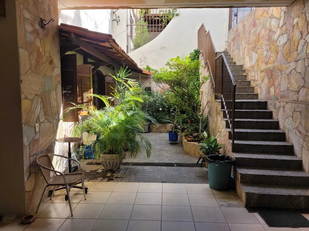 Casa, 4 quartos, 239 m² - Foto 1