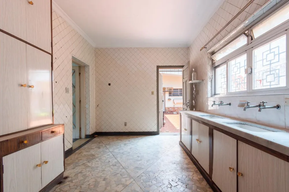 Casa, 4 quartos, 334 m² - Foto 9
