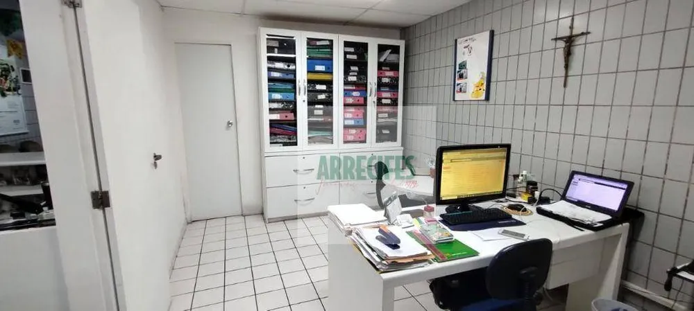 Casa, 3 quartos, 238 m² - Foto 2