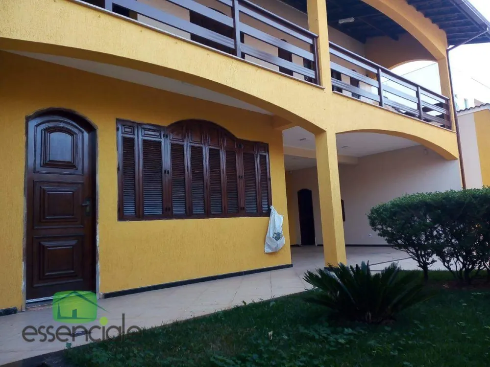 Casa, 4 quartos, 260 m² - Foto 1