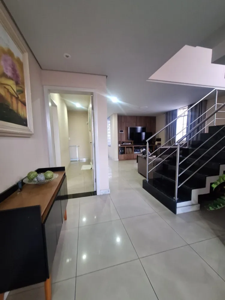 Casa, 5 quartos - Foto 1