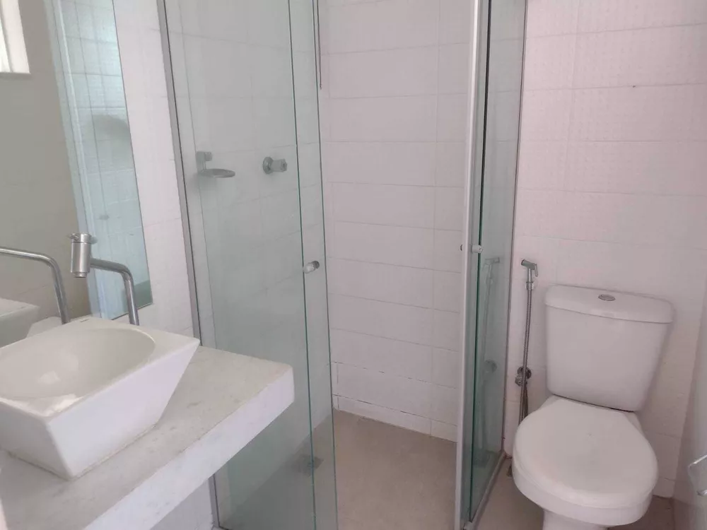 Apartamento para alugar com 3 quartos, 120m² - Foto 13