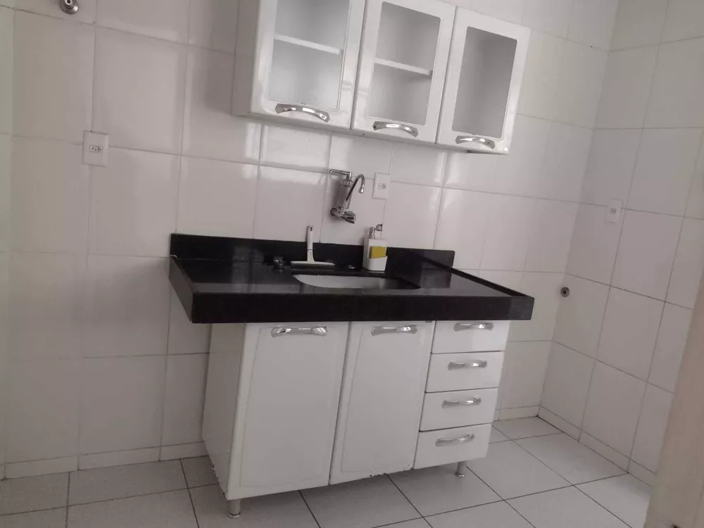 Apartamento para alugar com 3 quartos, 120m² - Foto 9