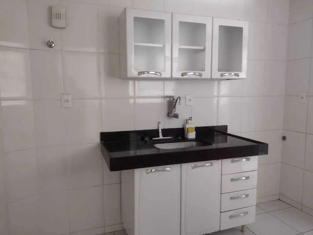 Apartamento para alugar com 3 quartos, 120m² - Foto 17