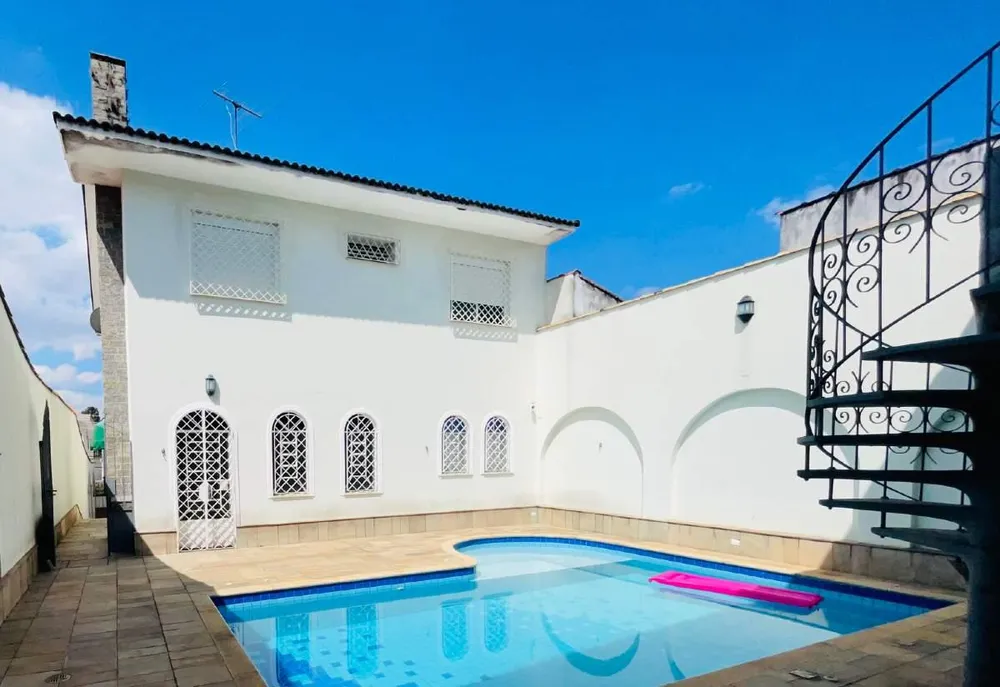 Casa, 4 quartos, 300 m² - Foto 1