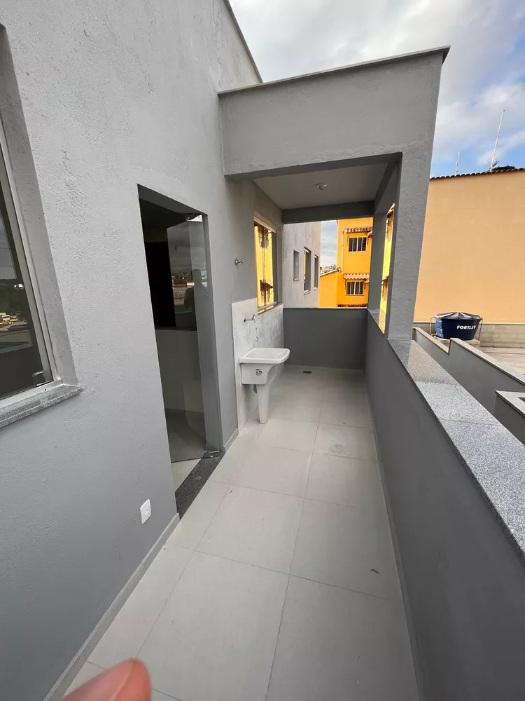 Casa à venda com 2 quartos, 55m² - Foto 8