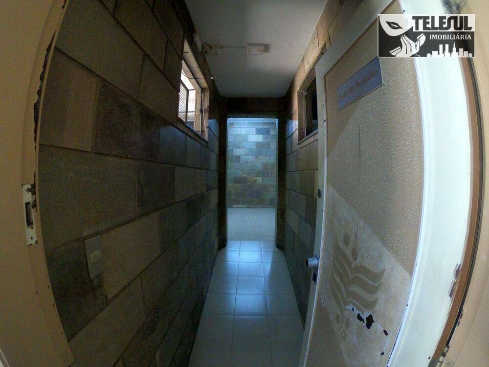 Casa à venda com 1 quarto, 300m² - Foto 5
