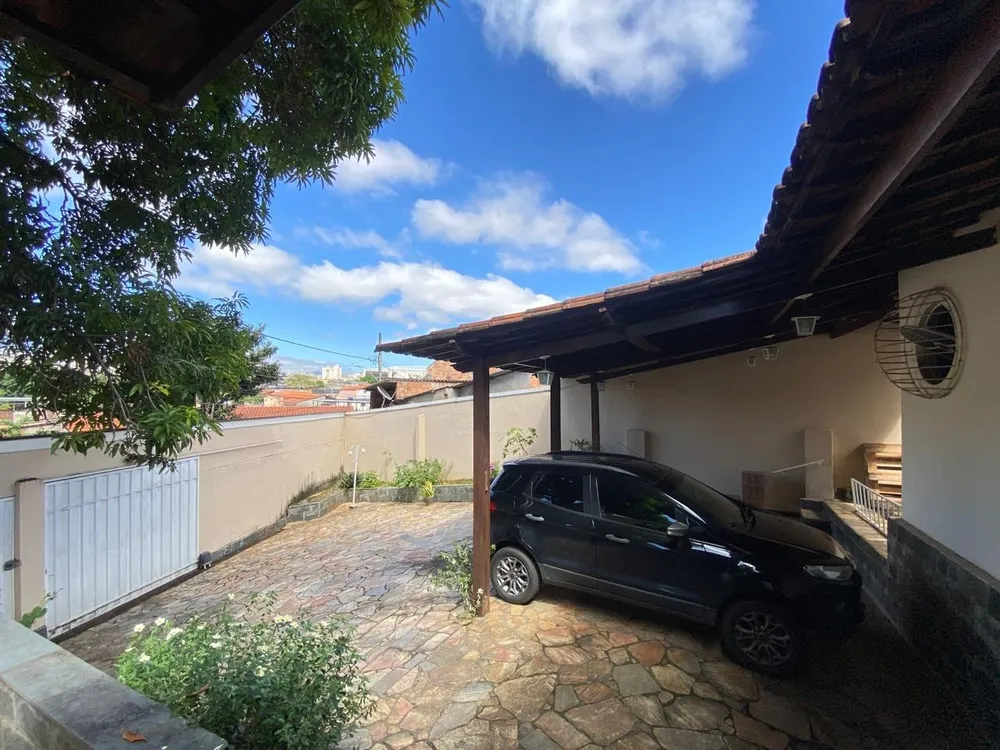 Casa, 4 quartos, 354 m² - Foto 2