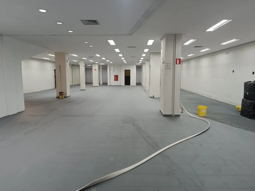 Prédio Inteiro, 1800 m² - Foto 1