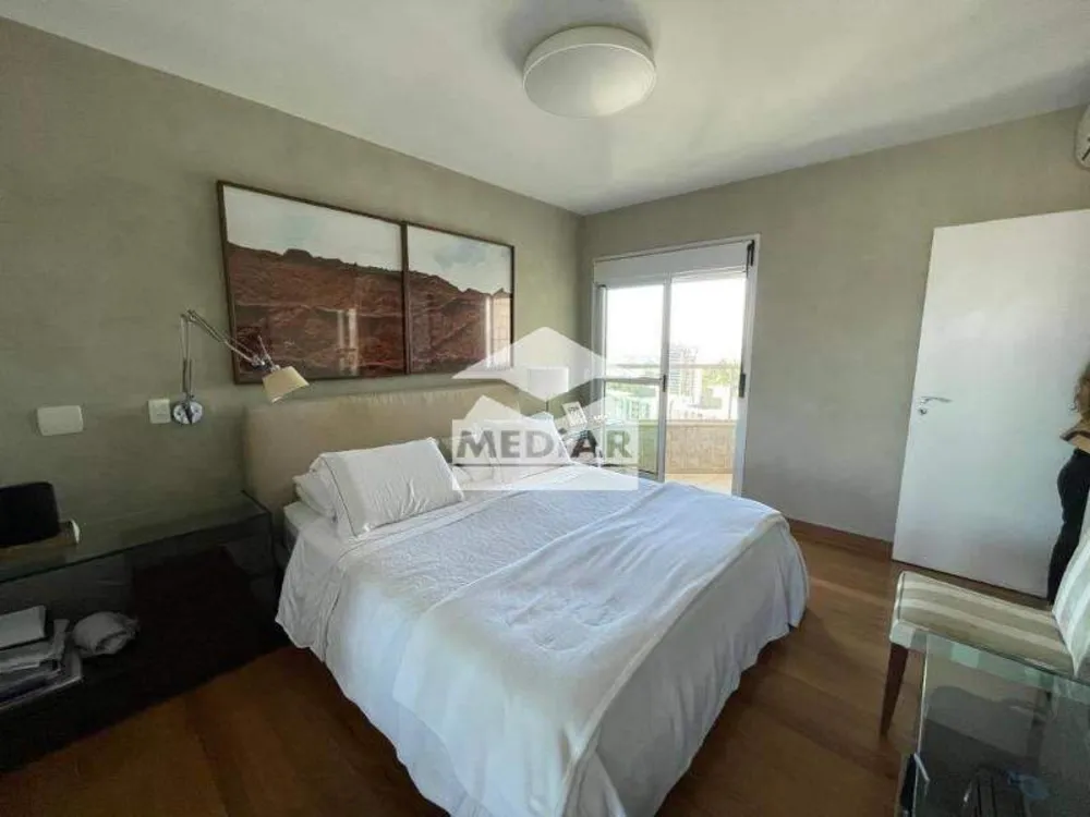 Apartamento, 4 quartos, 230 m² - Foto 2