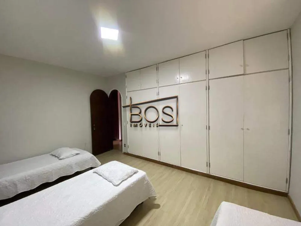 Casa, 4 quartos, 312 m² - Foto 10