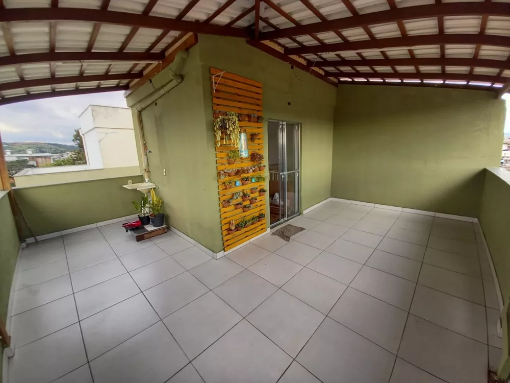 Cobertura à venda com 2 quartos, 85m² - Foto 1