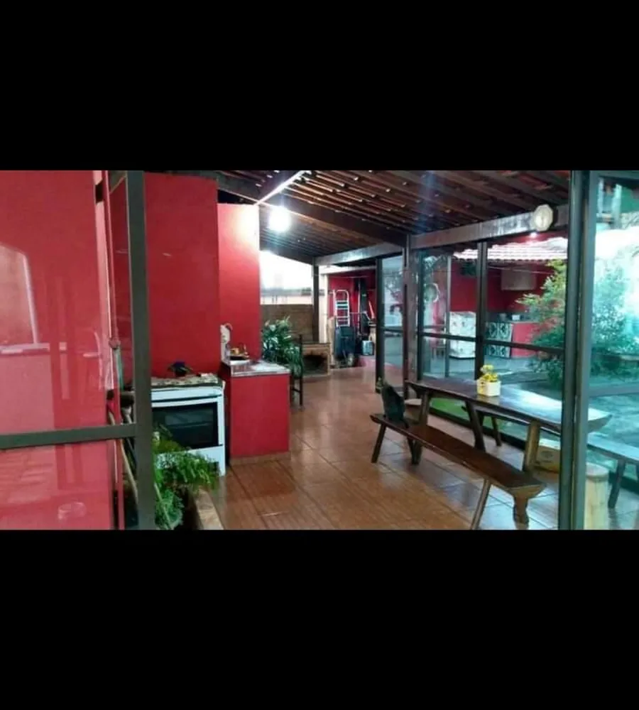 Casa, 3 quartos, 200 m² - Foto 1