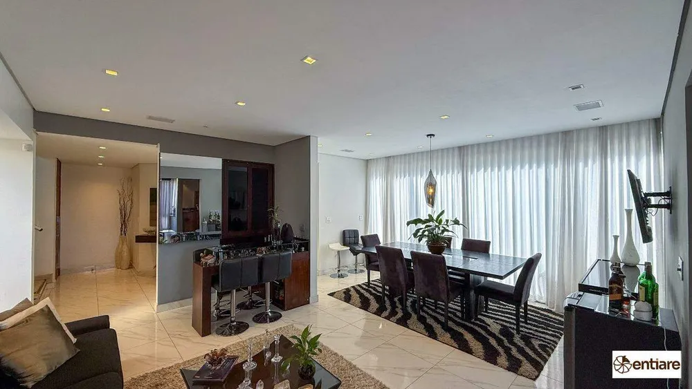 Casa, 5 quartos, 463 m² - Foto 1