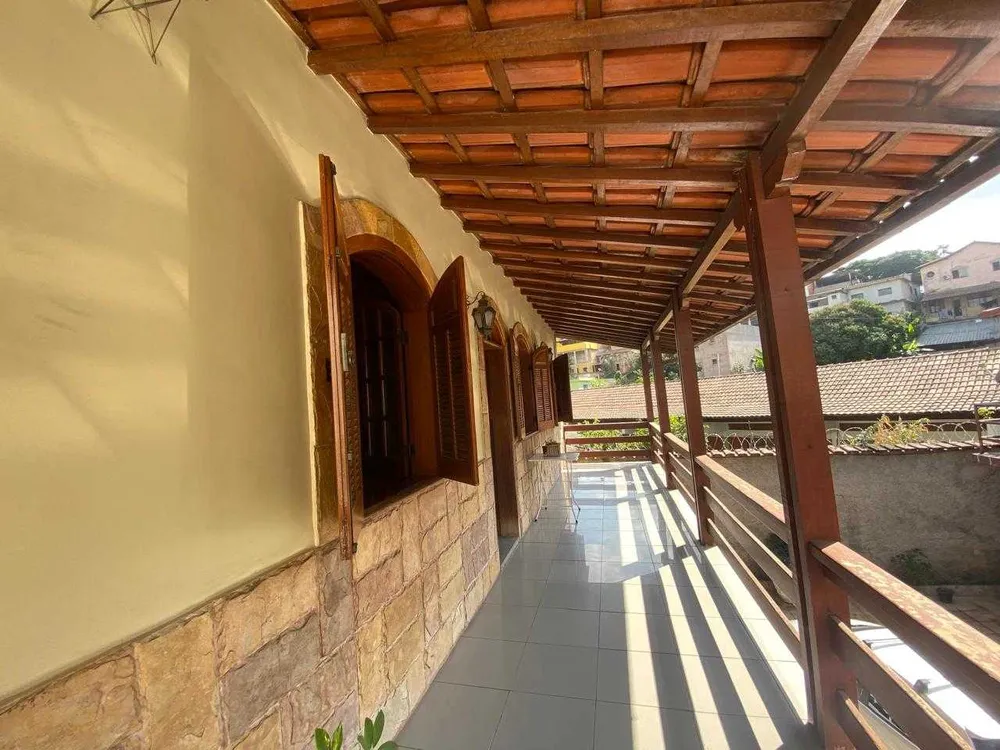 Casa, 3 quartos, 262 m² - Foto 4
