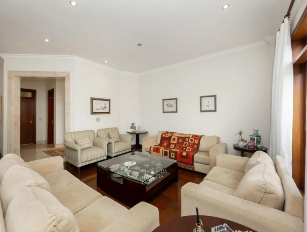 Casa, 4 quartos, 559 m² - Foto 1