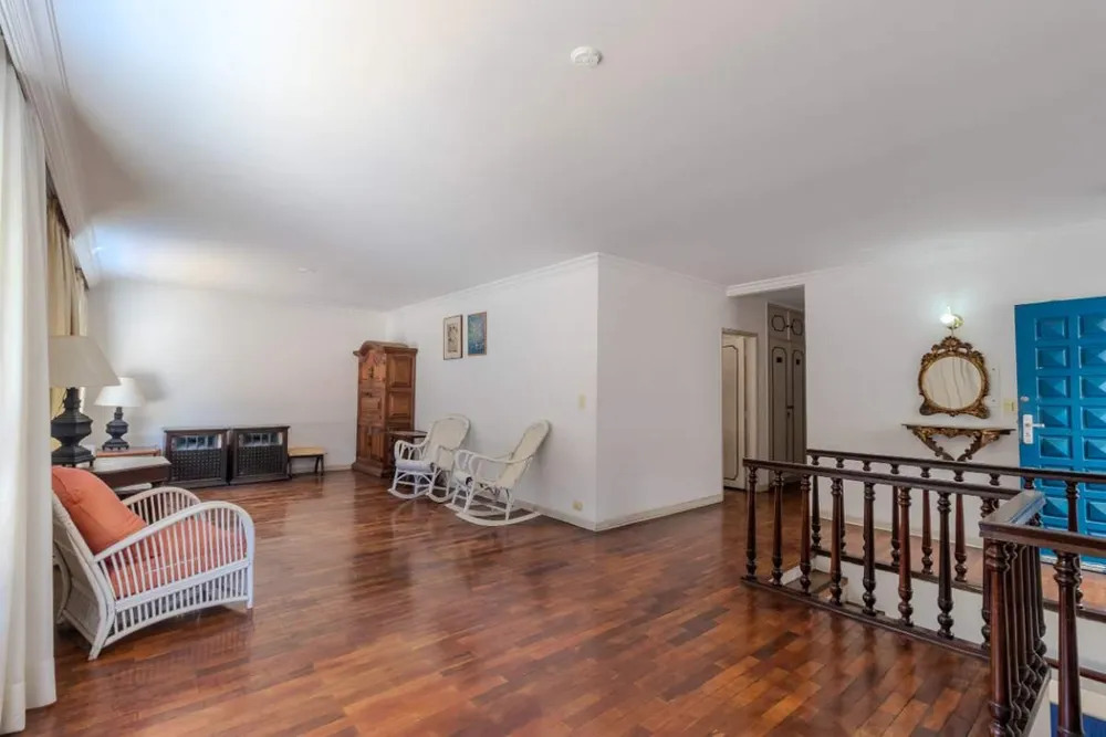 Casa, 3 quartos, 288 m² - Foto 1