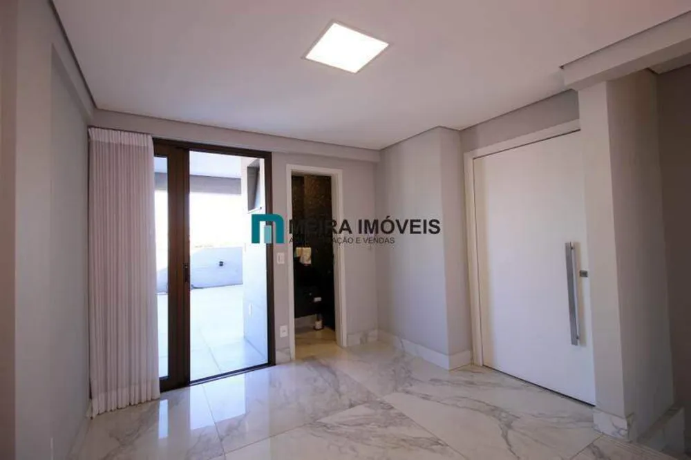 Cobertura, 3 quartos, 213 m² - Foto 4