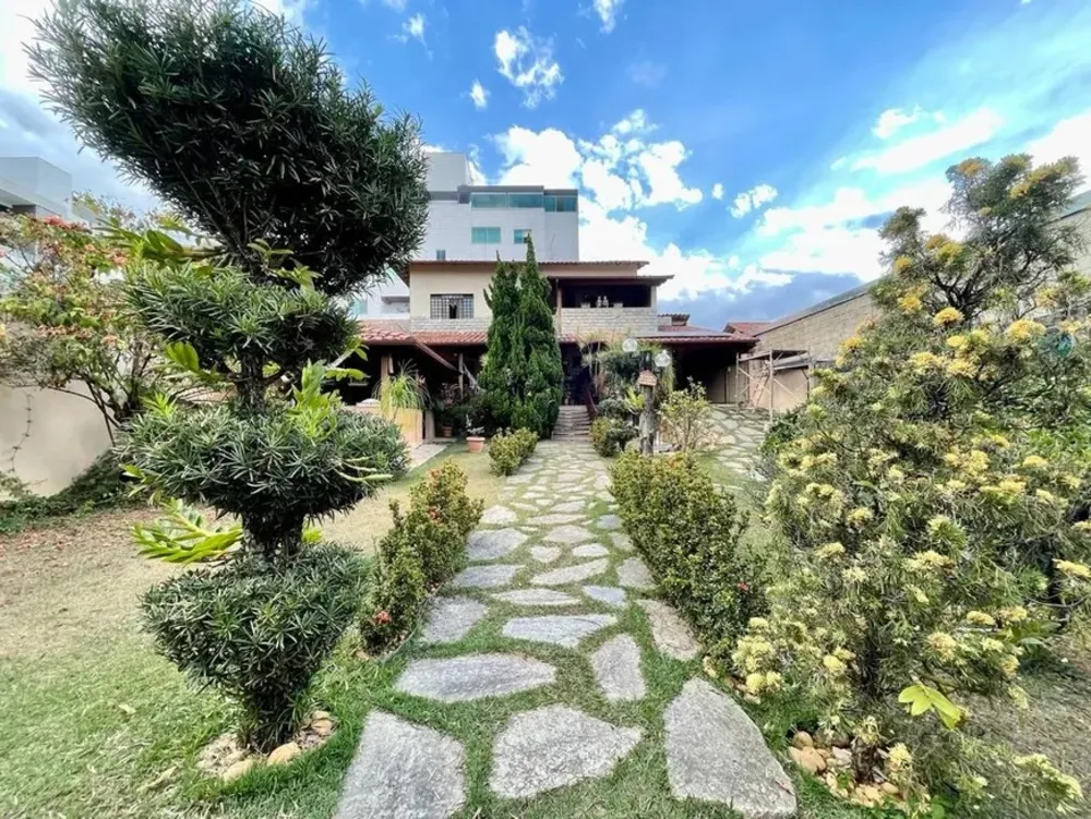 Casa, 4 quartos, 321 m² - Foto 1