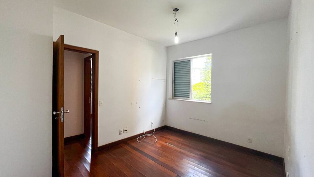 Apartamento à venda com 4 quartos, 182m² - Foto 16