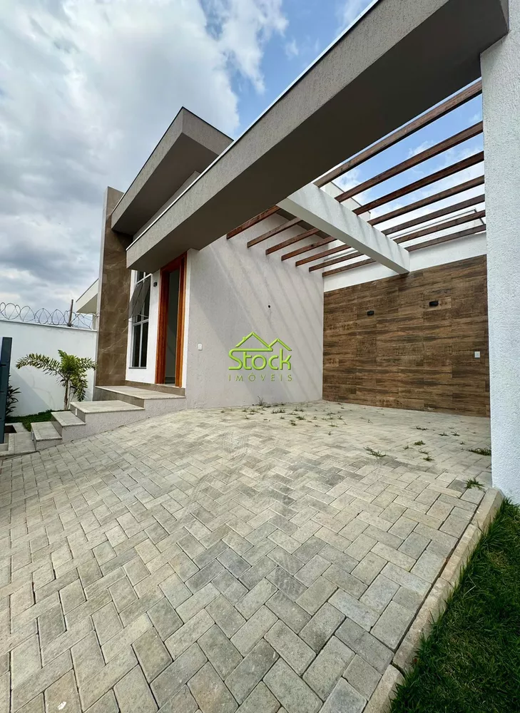 Casa à venda com 3 quartos, 235m² - Foto 6