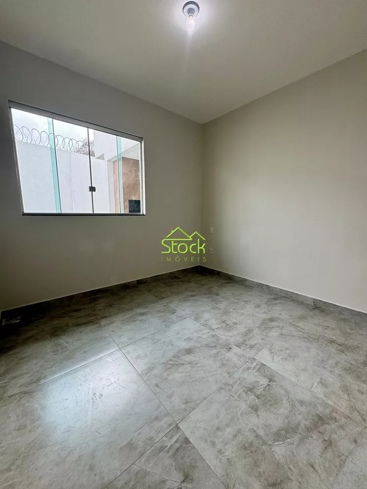 Casa à venda com 3 quartos, 235m² - Foto 11