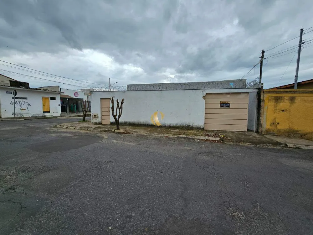 Casa, 4 quartos, 140 m² - Foto 1