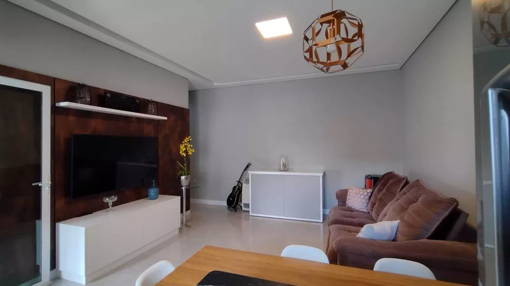 Casa à venda com 2 quartos, 84m² - Foto 17