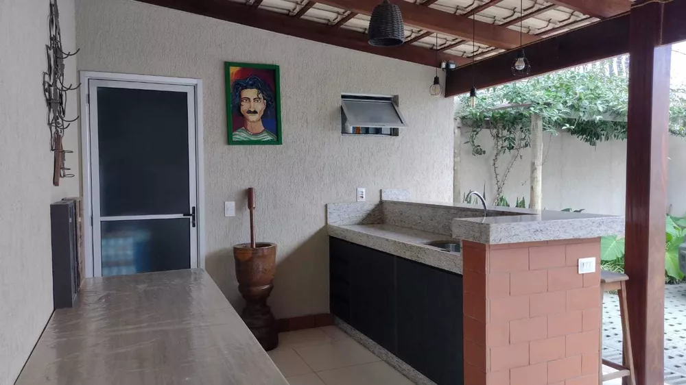 Casa à venda com 2 quartos, 84m² - Foto 12