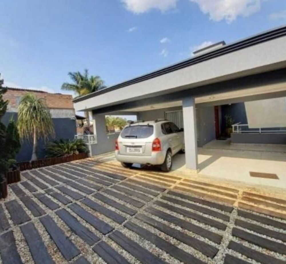 Casa à venda com 4 quartos, 313m² - Foto 2