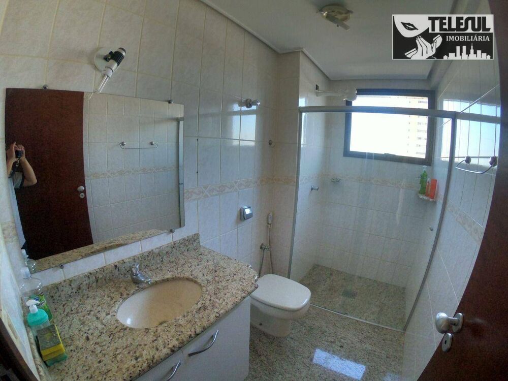 Apartamento à venda com 3 quartos - Foto 8
