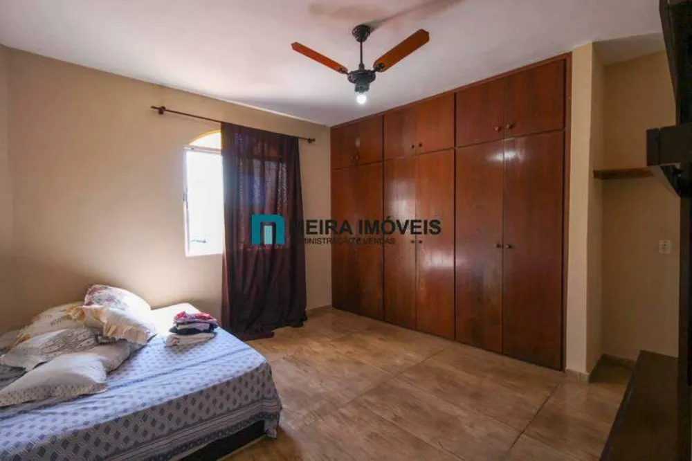 Casa, 5 quartos, 260 m² - Foto 7