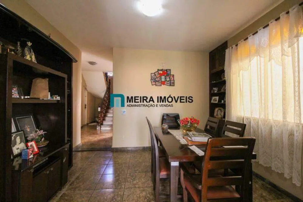 Casa, 5 quartos, 260 m² - Foto 3
