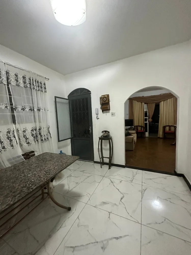 Casa, 3 quartos, 200 m² - Foto 1