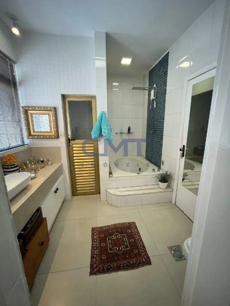Cobertura, 3 quartos, 220 m² - Foto 14