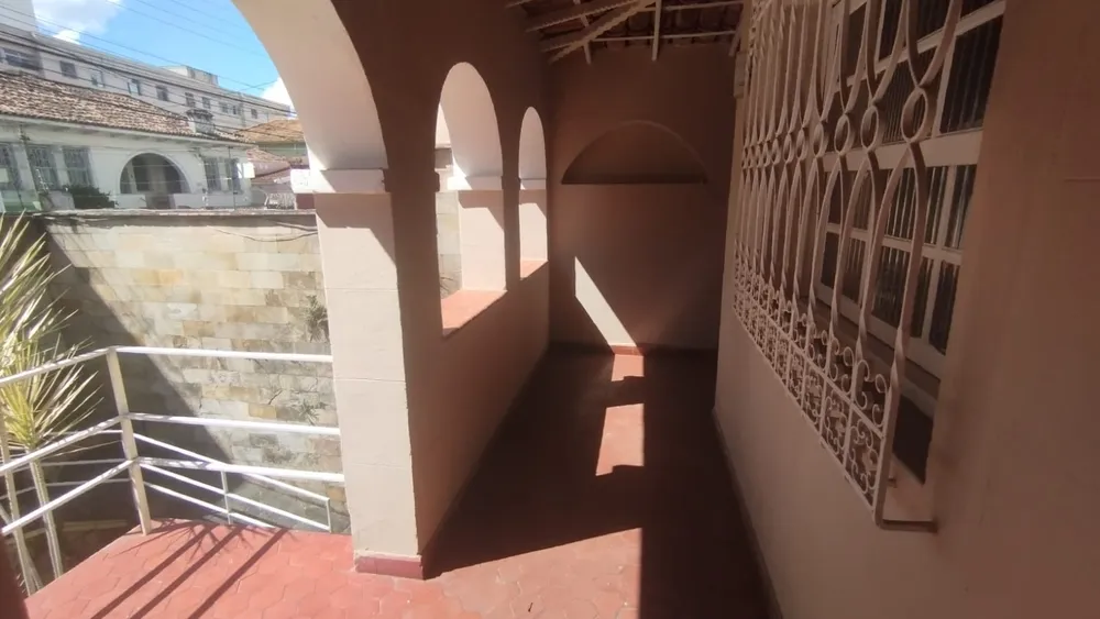 Casa, 6 quartos, 200 m² - Foto 3