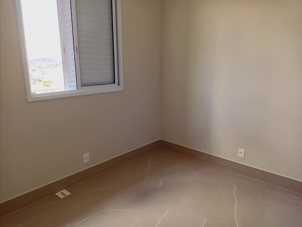 Apartamento à venda com 3 quartos, 84m² - Foto 3