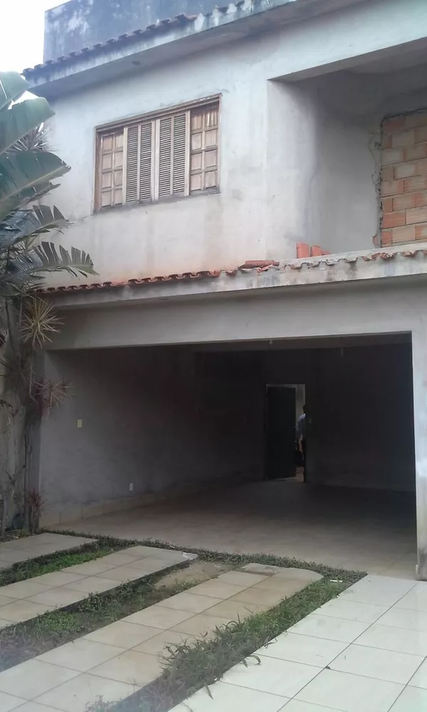 Casa à venda com 4 quartos, 220m² - Foto 5