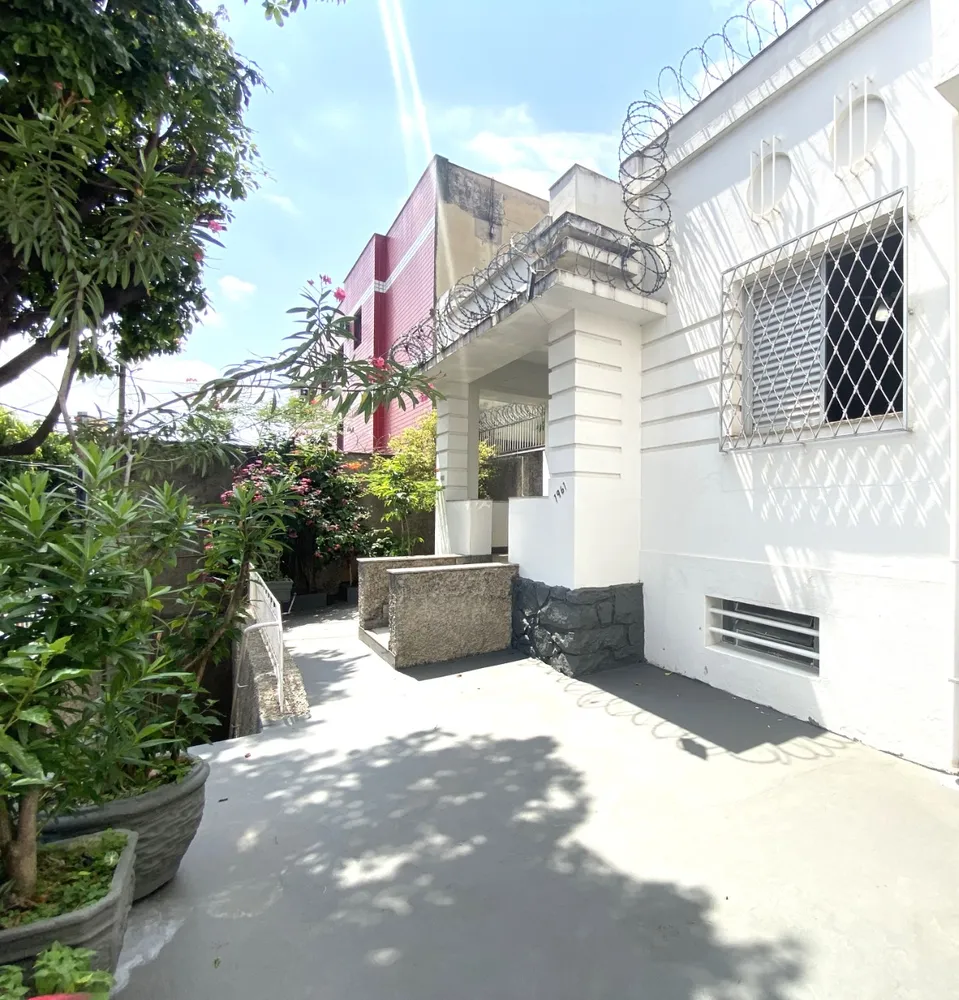 Casa, 4 quartos, 278 m² - Foto 2