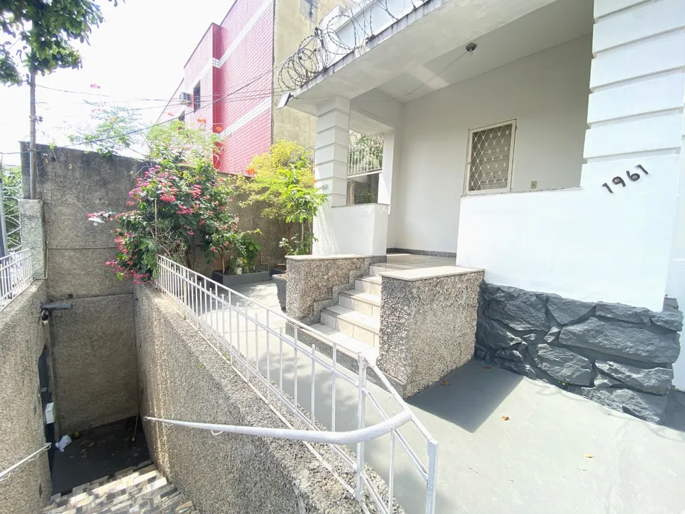Casa, 4 quartos, 278 m² - Foto 1