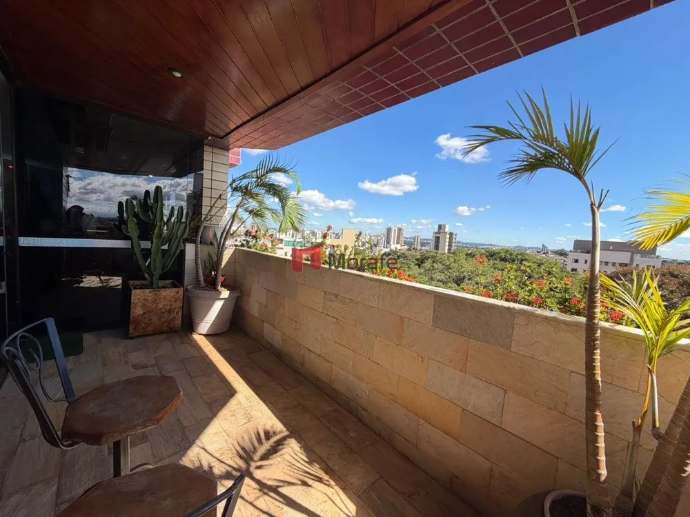 Apartamento, 4 quartos, 157 m² - Foto 1