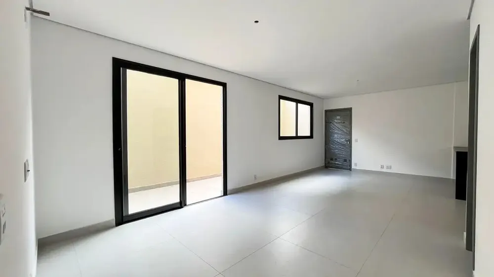 Apartamento, 3 quartos, 214 m² - Foto 2