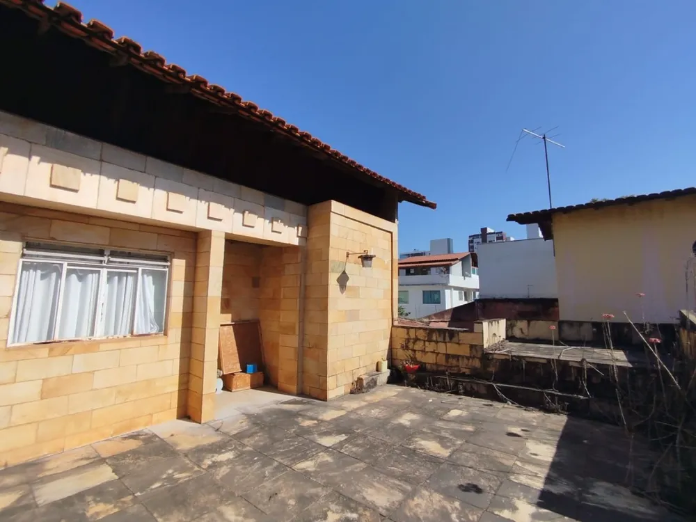 Casa, 4 quartos, 330 m² - Foto 1