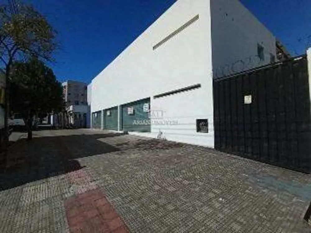 Loja-Salão, 300 m² - Foto 1
