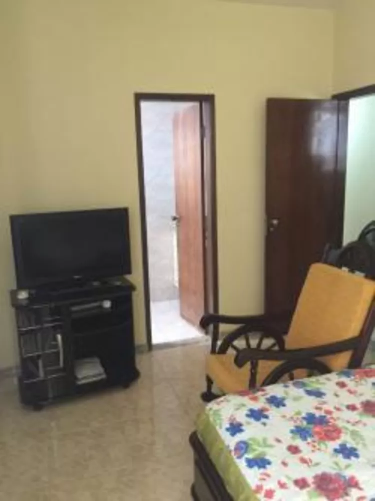 Apartamento à venda com 3 quartos, 180m² - Foto 4