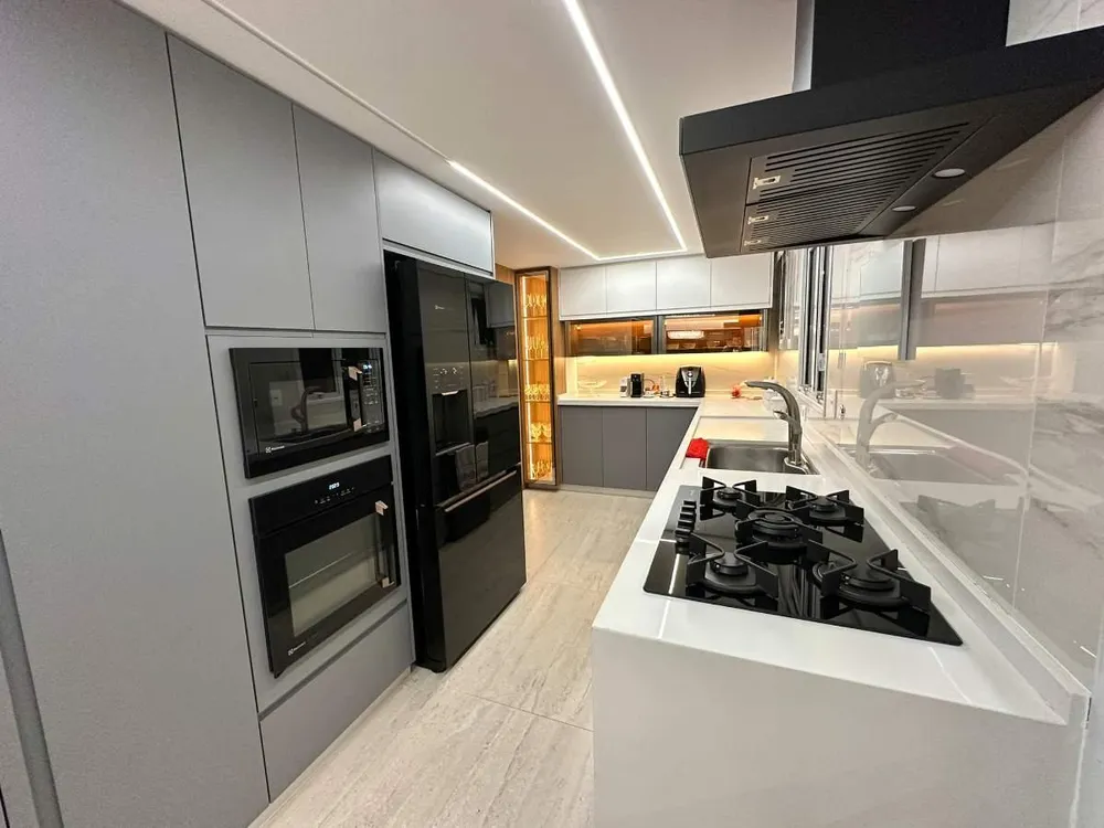 Apartamento, 3 quartos, 196 m² - Foto 3