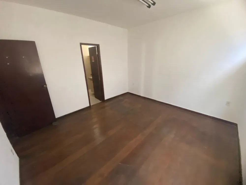 Casa, 5 quartos, 300 m² - Foto 6