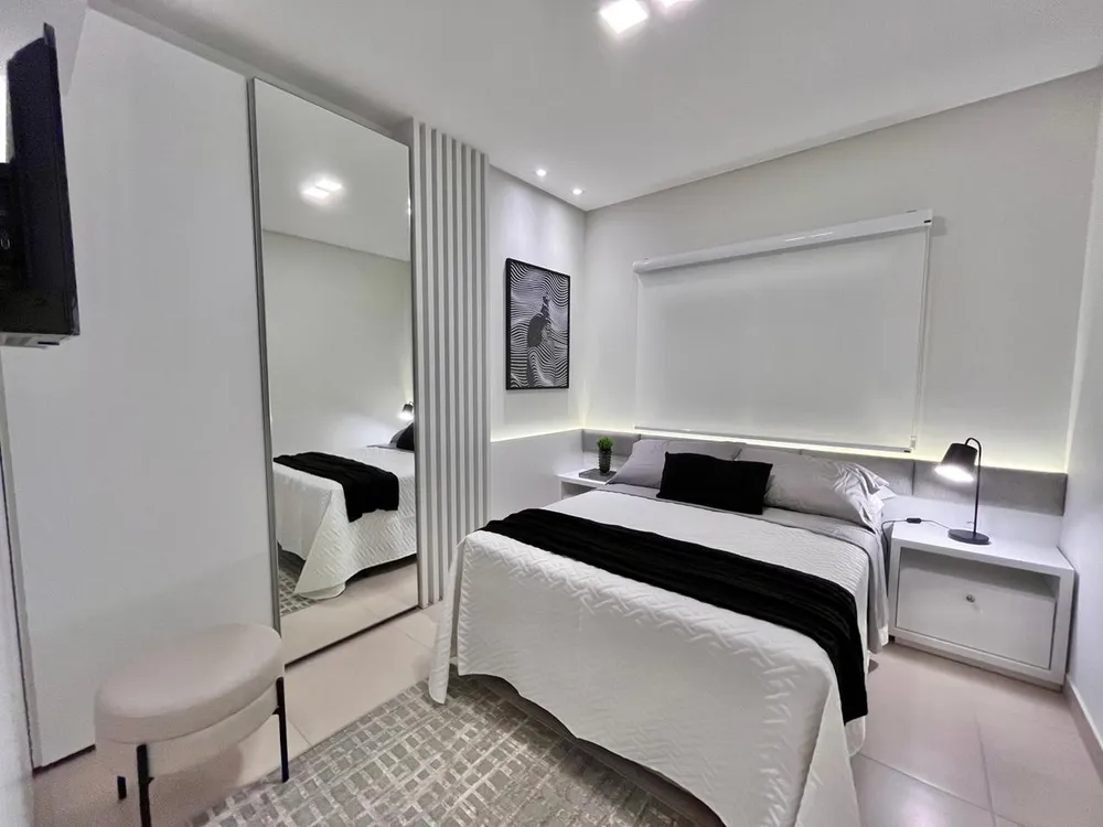 Apartamento, 3 quartos, 218 m² - Foto 1