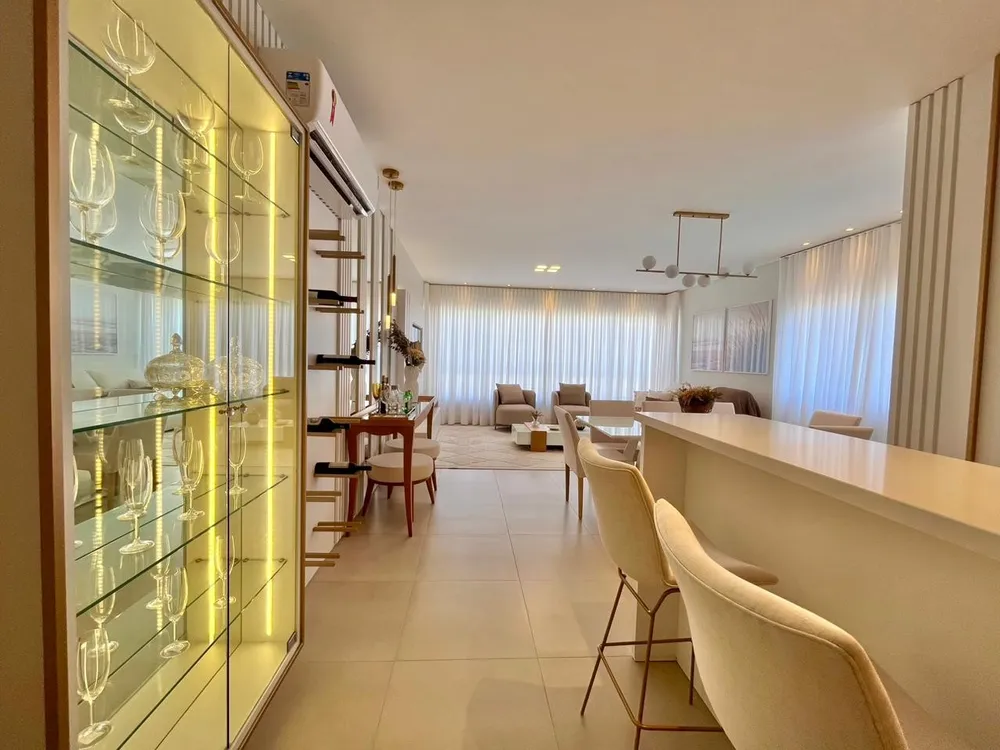 Apartamento, 3 quartos, 218 m² - Foto 4